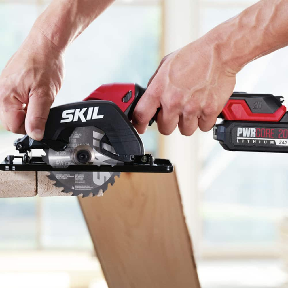 SKIL PWR CORE 20 Brushless 4-1/2 IN Comp Circ Saw Kit