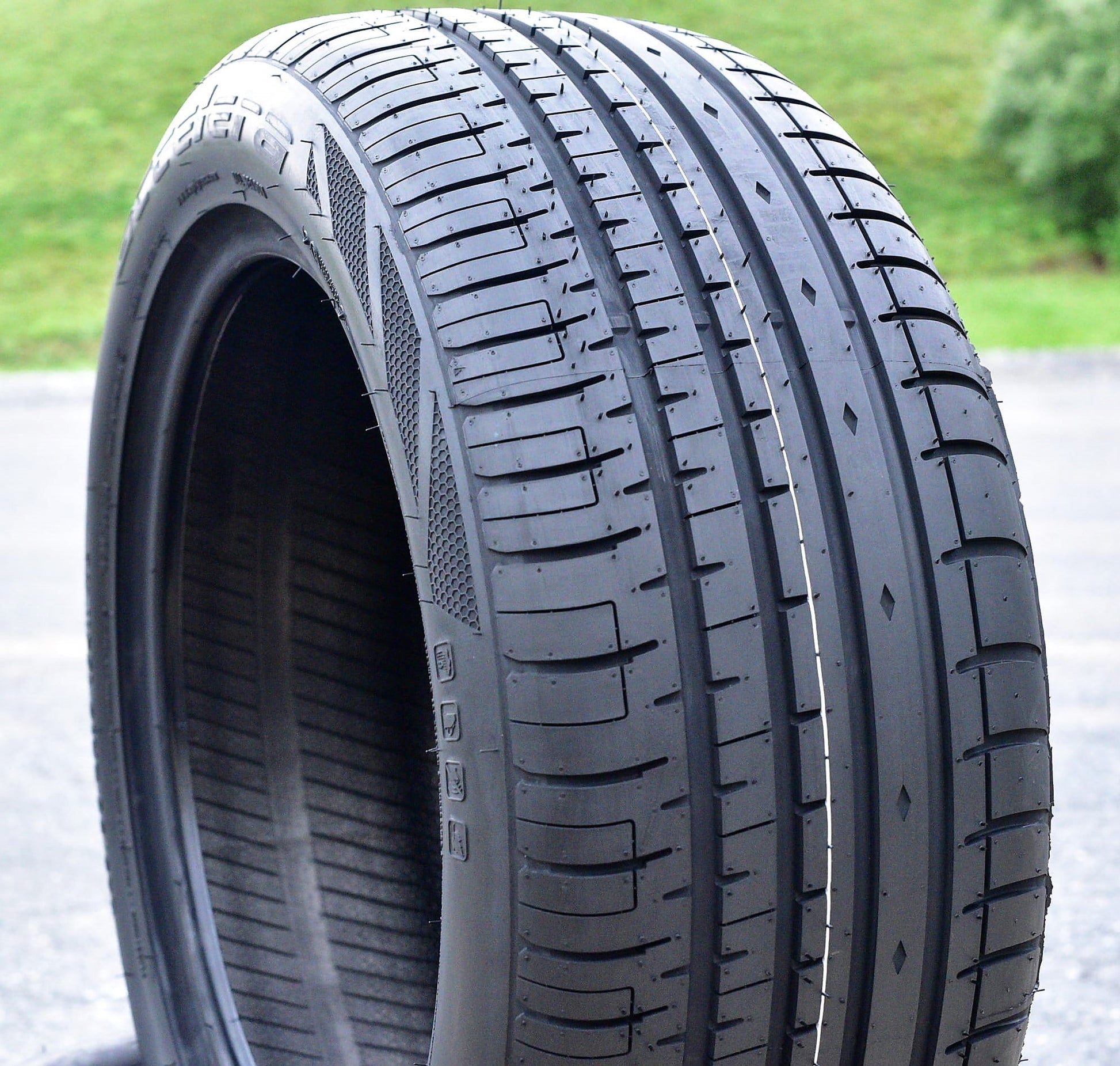 Accelera Phi-R 245/40R17 ZR 95W XL A/S High Performance Tire